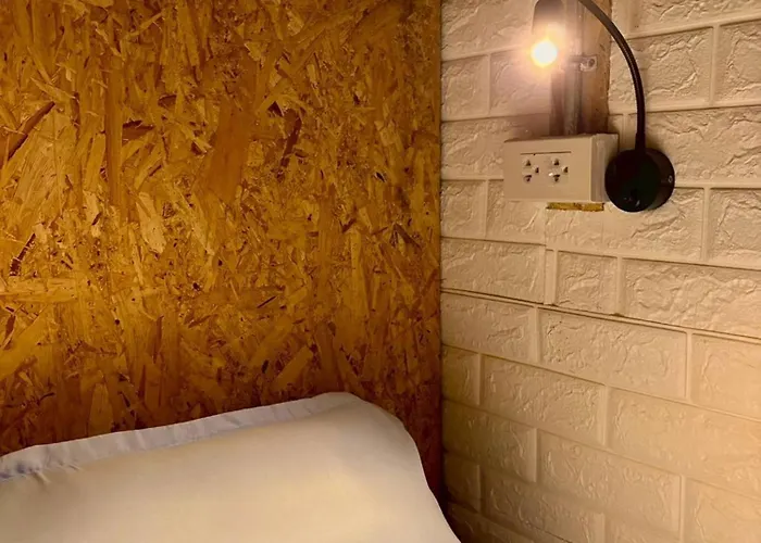 Cozy Bb In Noi With Garden Views *
